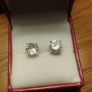 Cubic zirconia silver studs